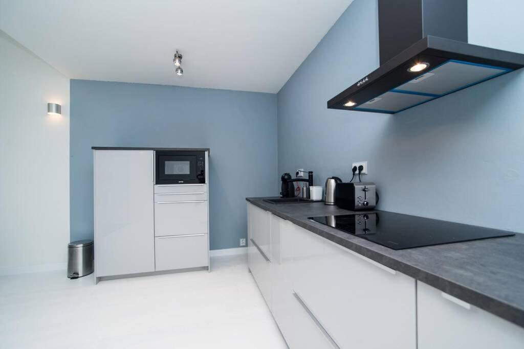 Old Town 1 Bedroom Oasis With Ac And Double Shower * 布拉格