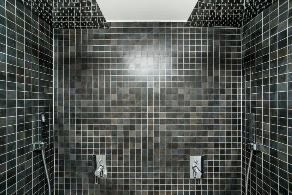 Old Town 1 Bedroom Oasis With Ac And Double Shower Apartment